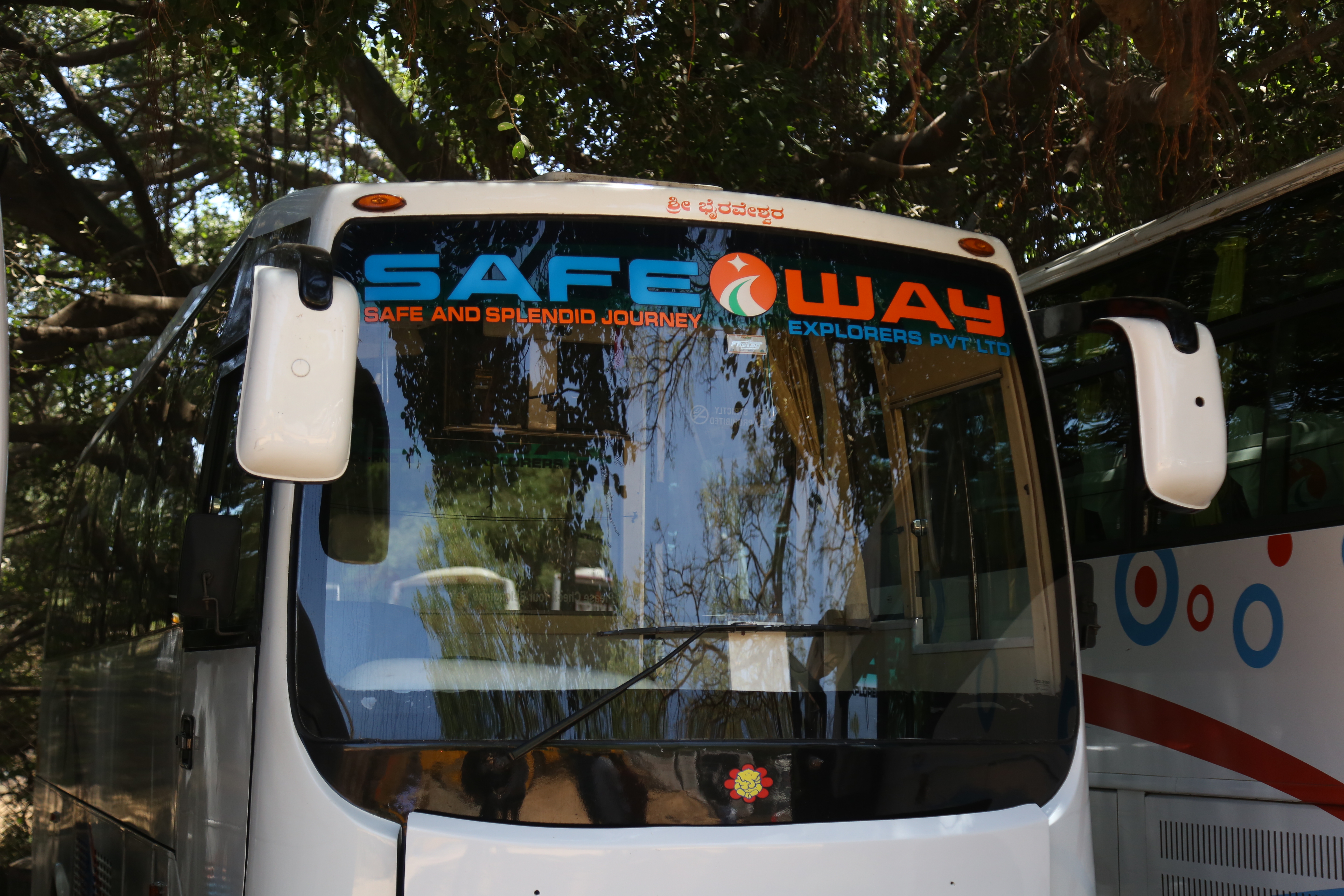 Safeway Explorers Pvt. Ltd - Luxury Bus Rental Bangalore - Latest update - Hire or Rent 25 Seater Mini Bus in Bangalore